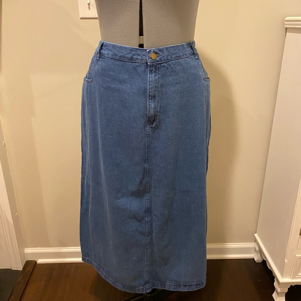 Women’s denim long skirt 18